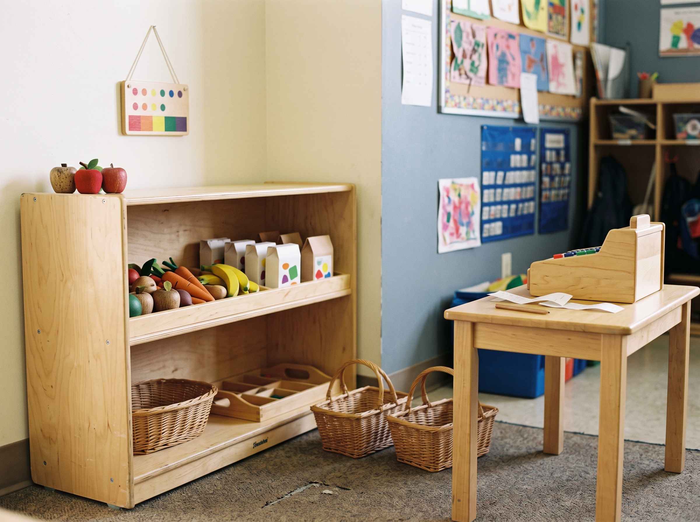 You are currently viewing How to Set Up a Dramatic Play Center That Actually Gets Used